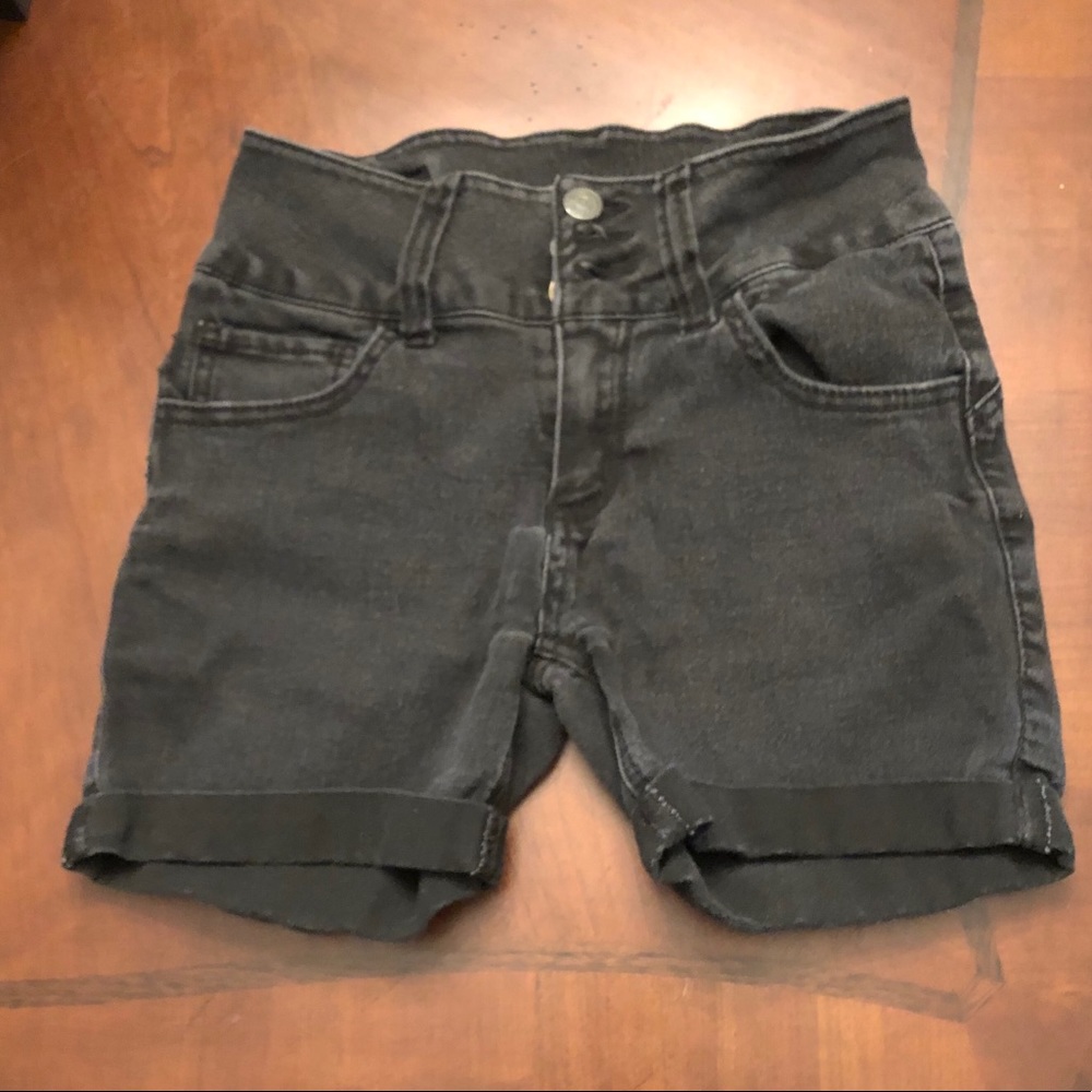 black shorts; size 3